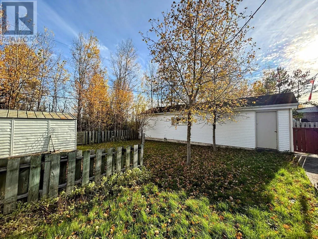 22 Robin AVE