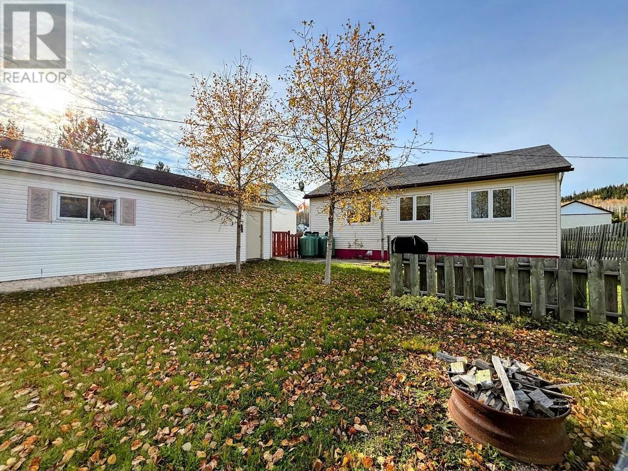 22 Robin AVE