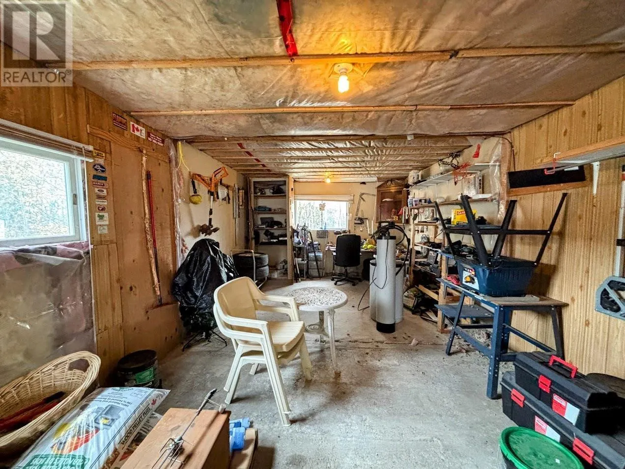 22 Robin AVE