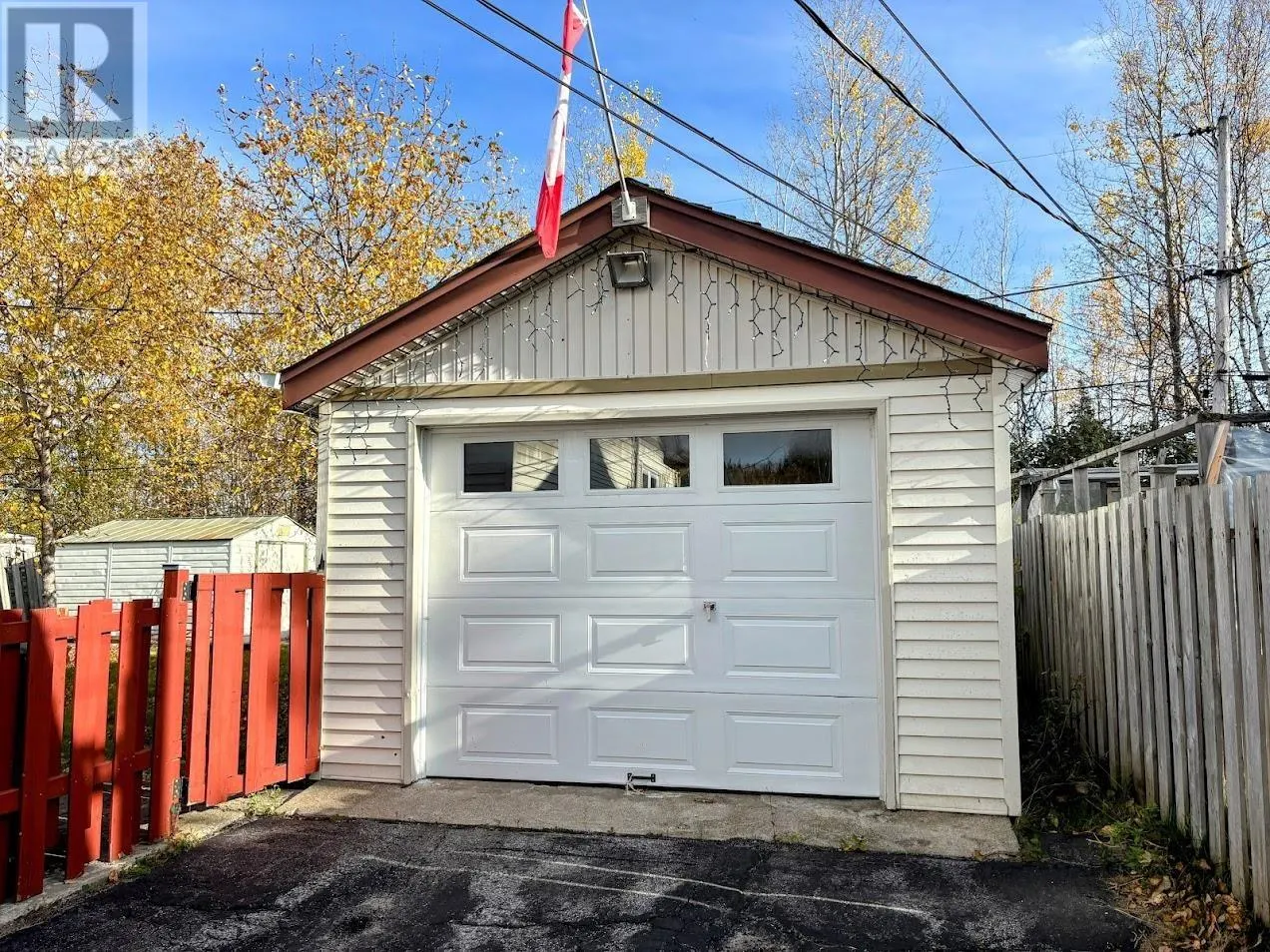 22 Robin AVE