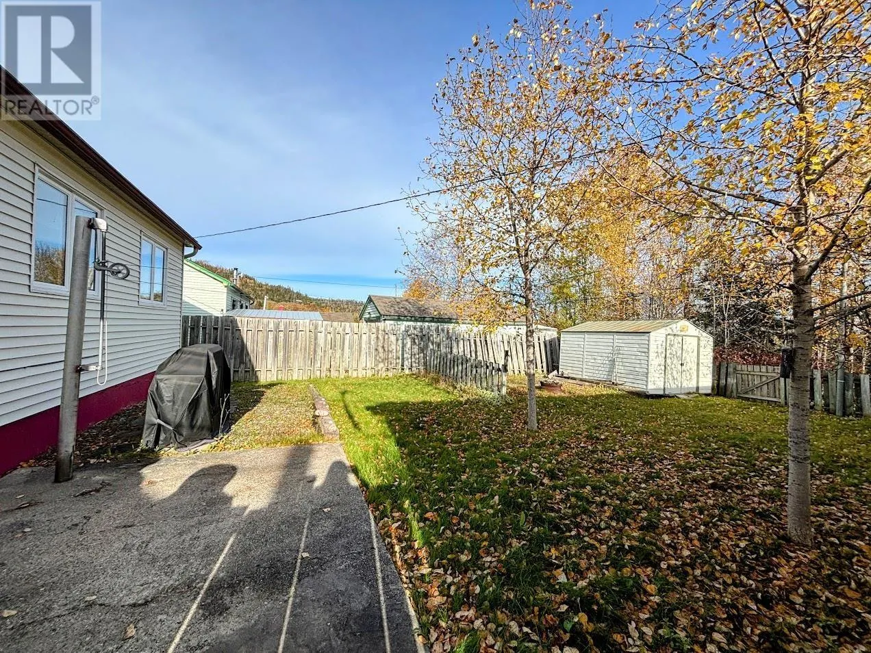 22 Robin AVE