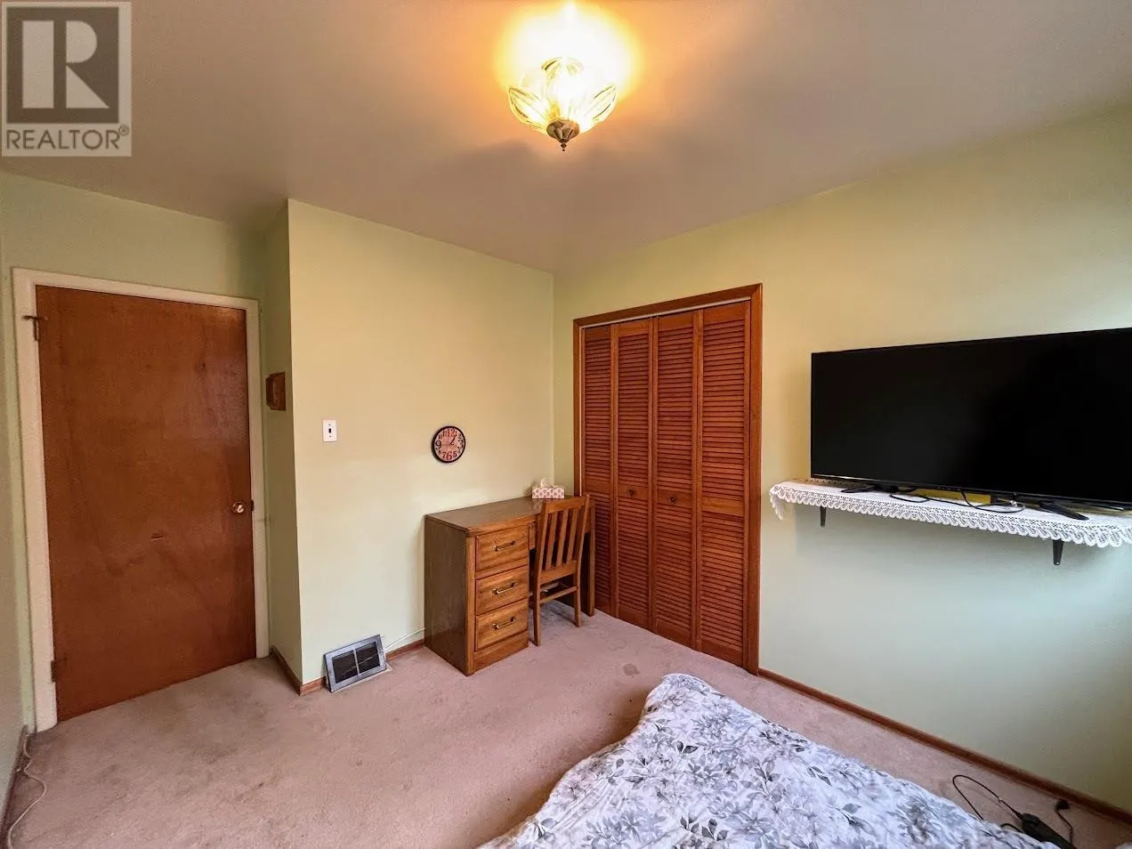 22 Robin AVE