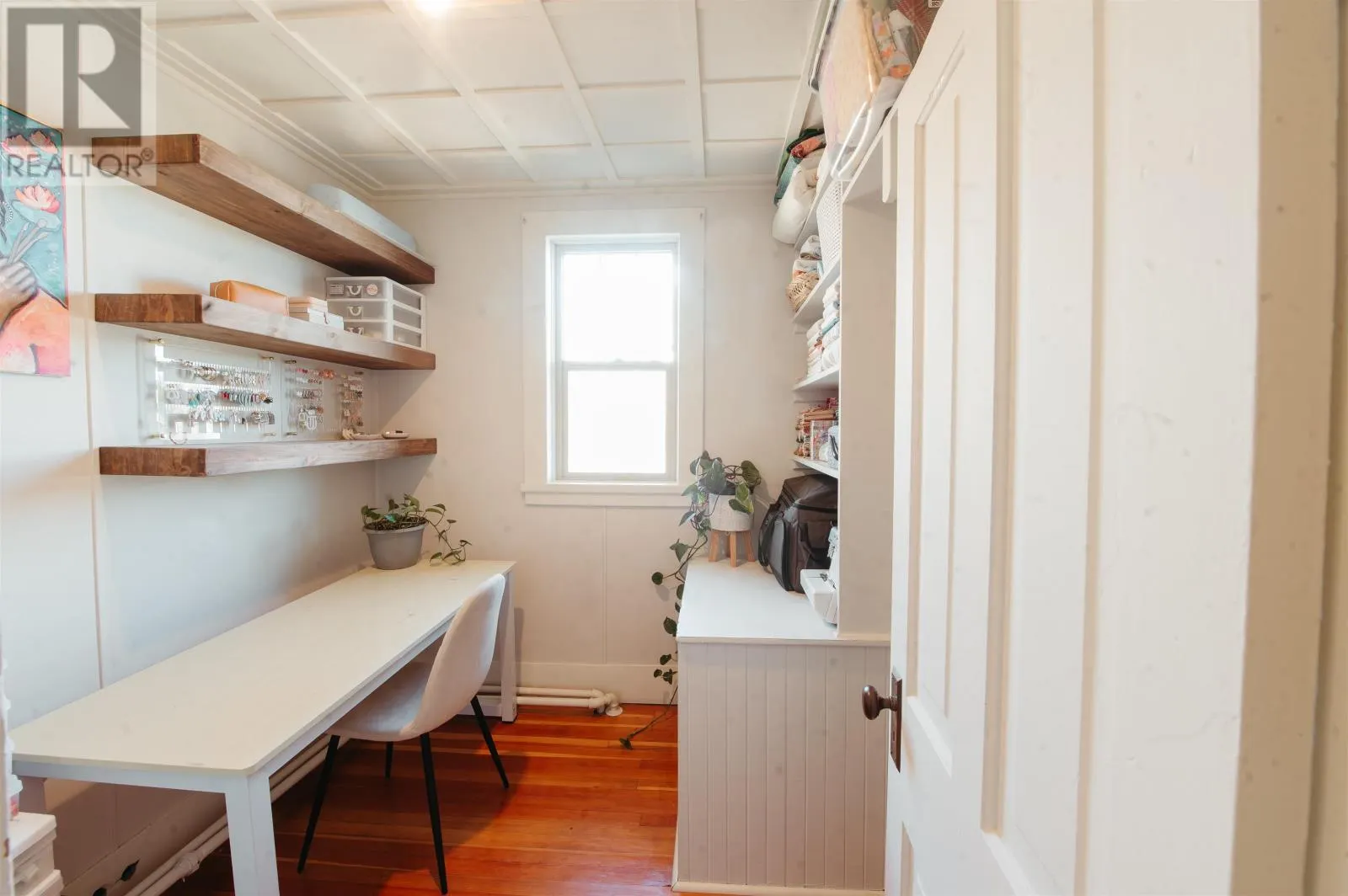 307 Harold St N