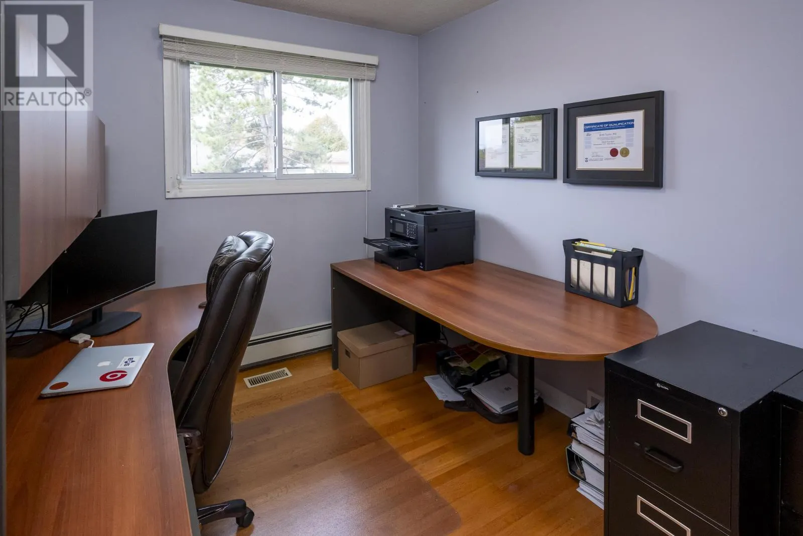 204 Cox Cres.