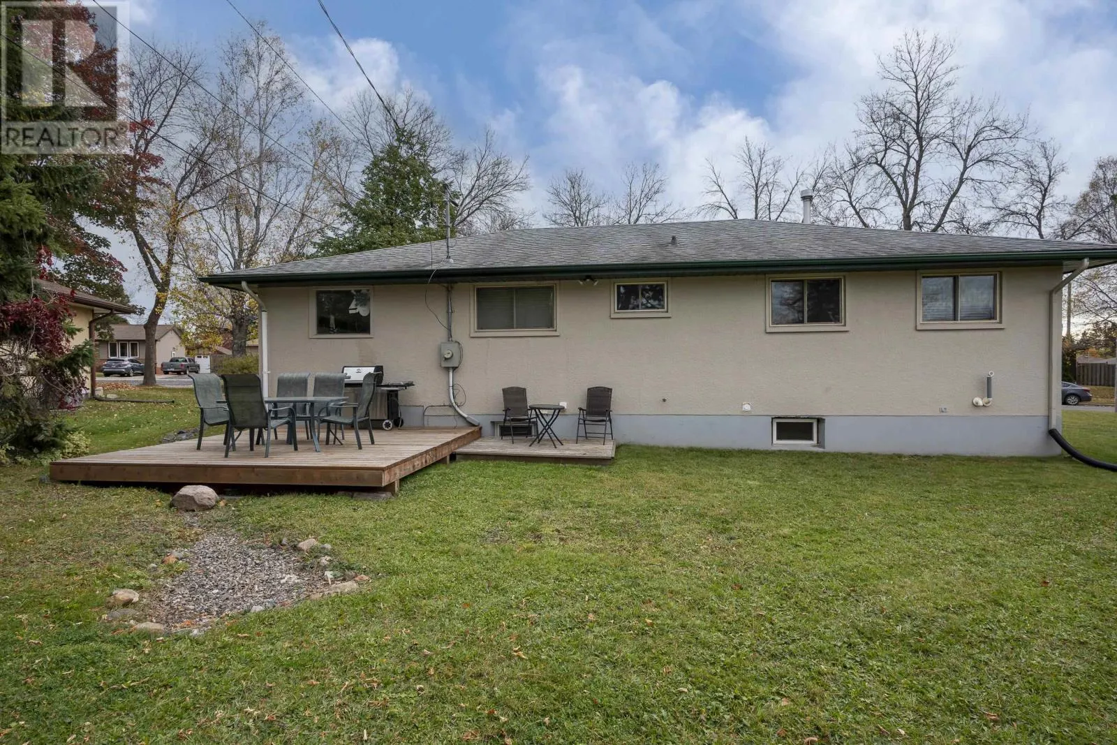 204 Cox Cres.