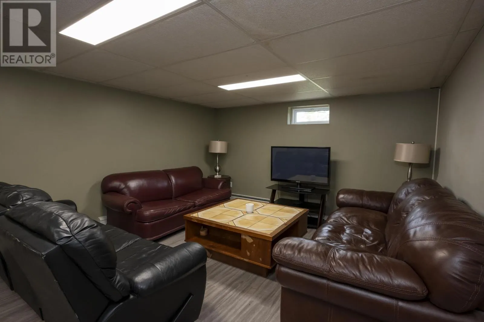 204 Cox Cres.