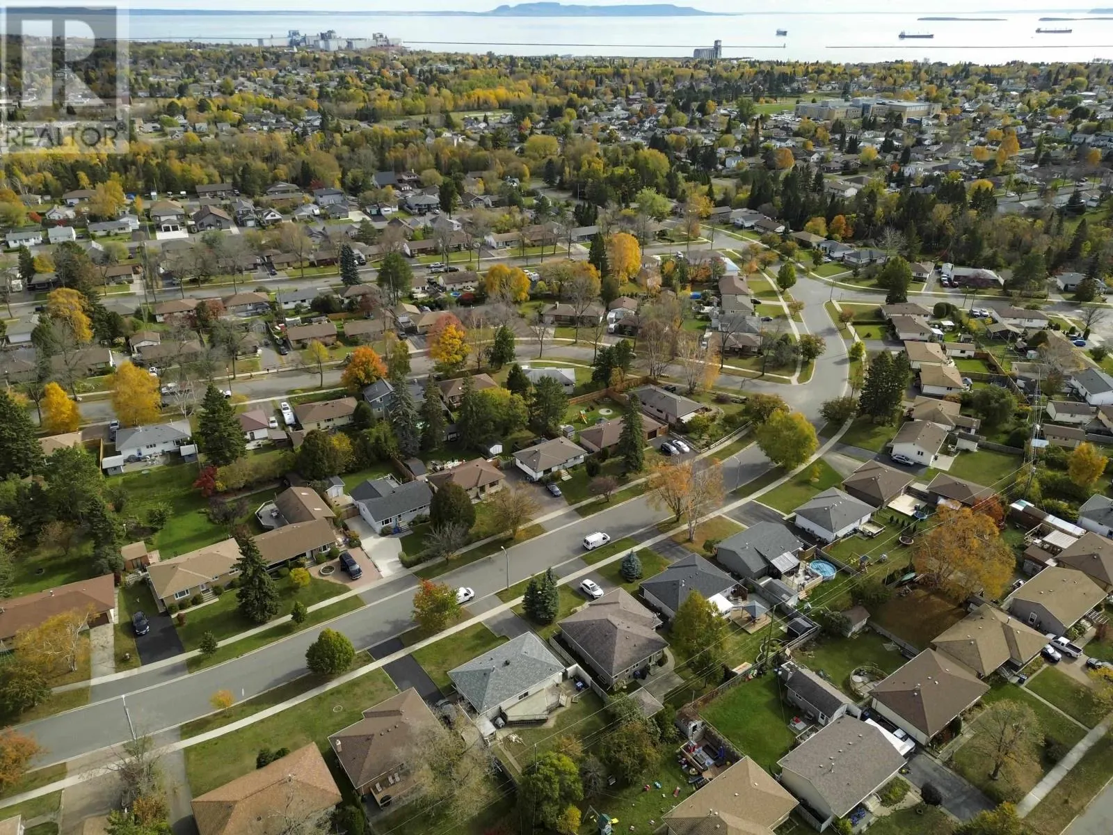 204 Cox Cres.