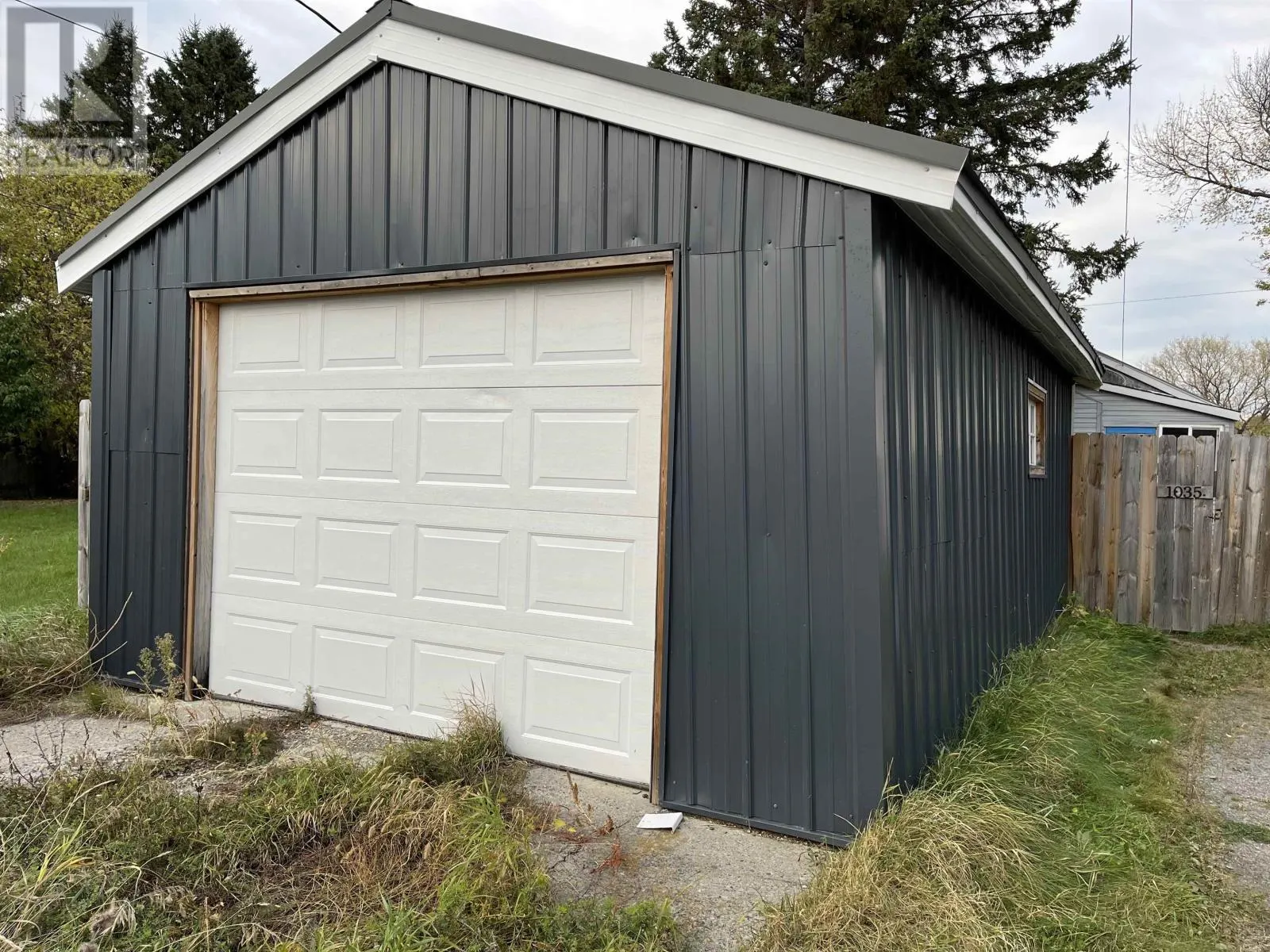 1035 Third St. E