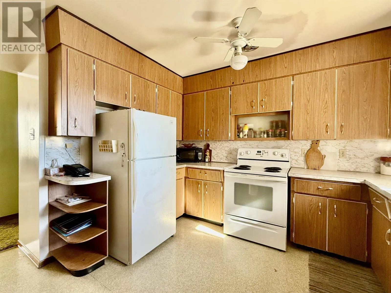 435 Frankwood AVE