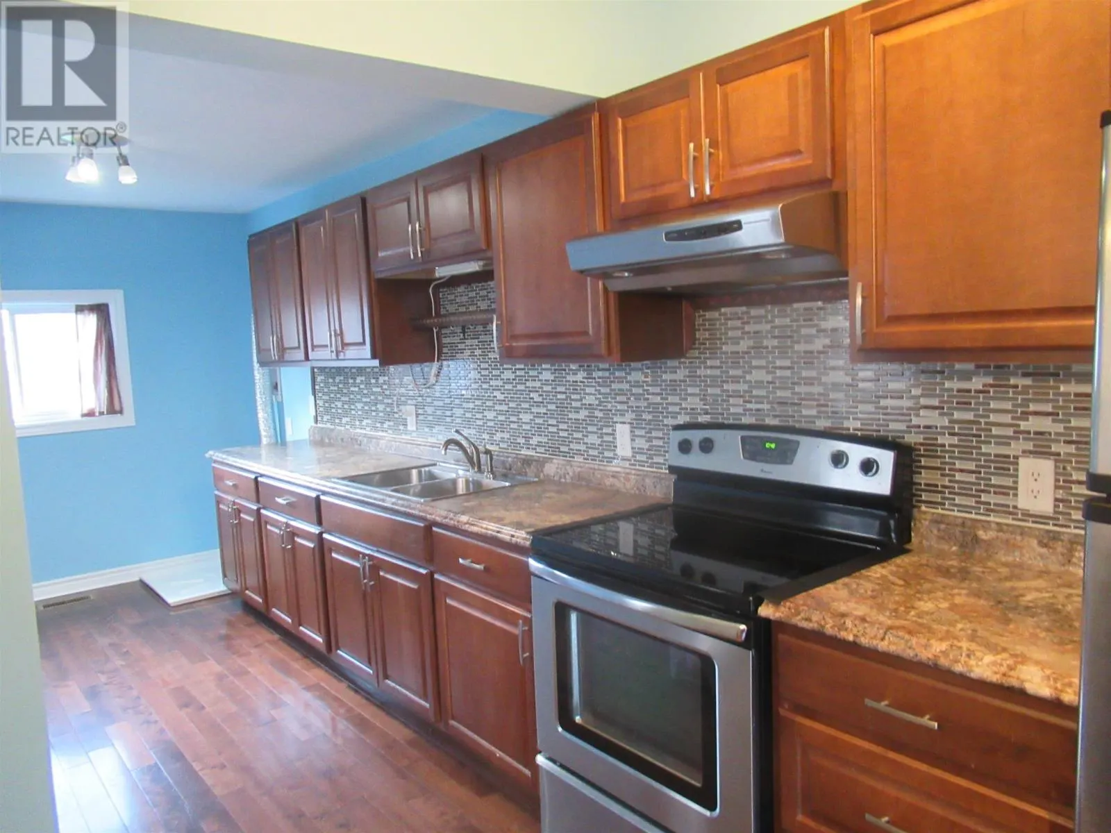 226 Pruden ST
