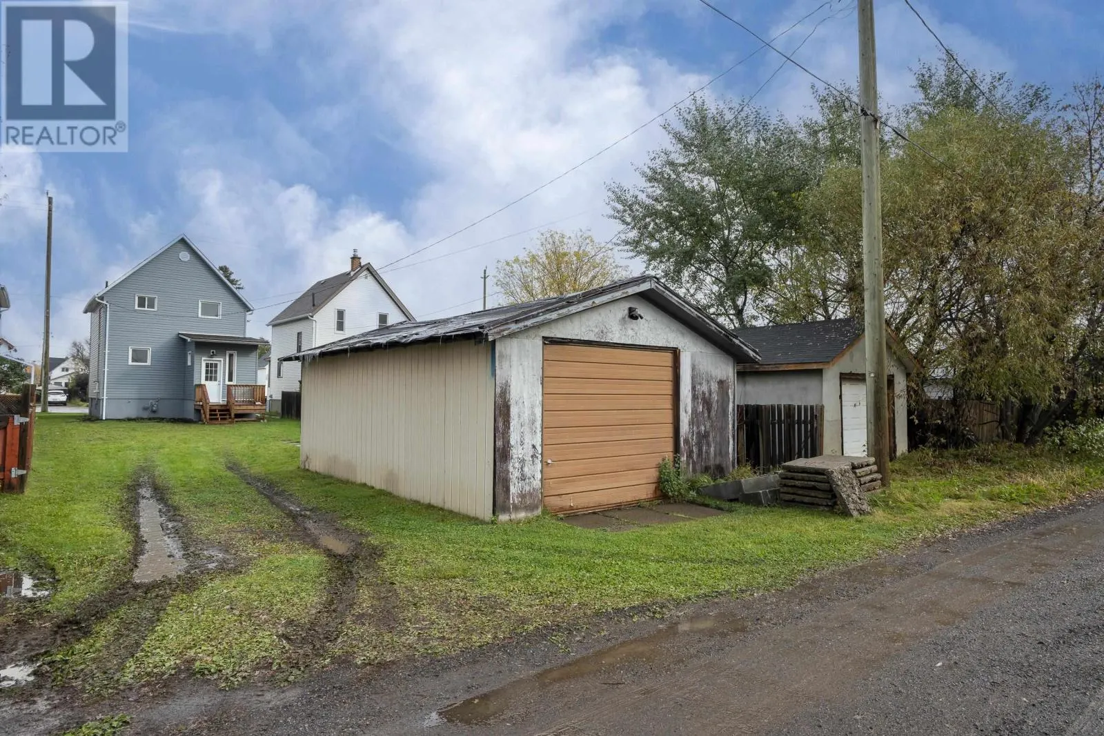 226 Brock ST E