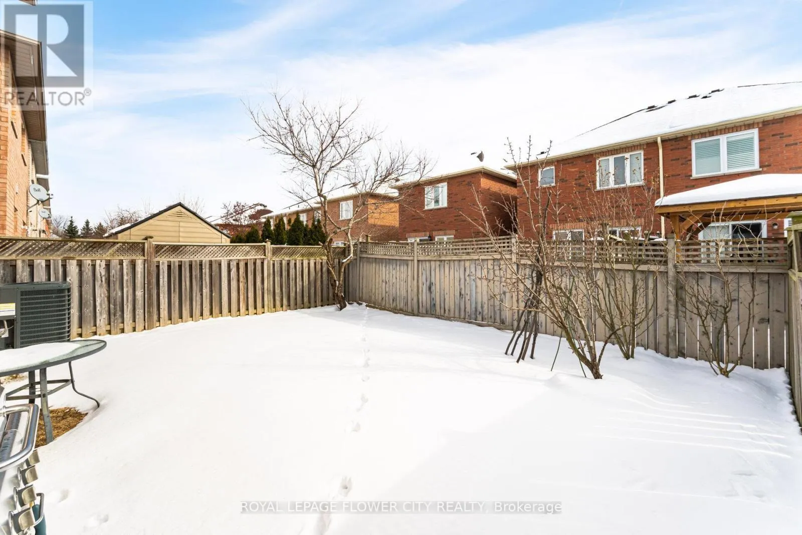 3040 BENTLEY DRIVE