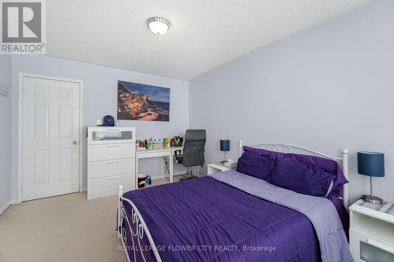 3040 BENTLEY DRIVE