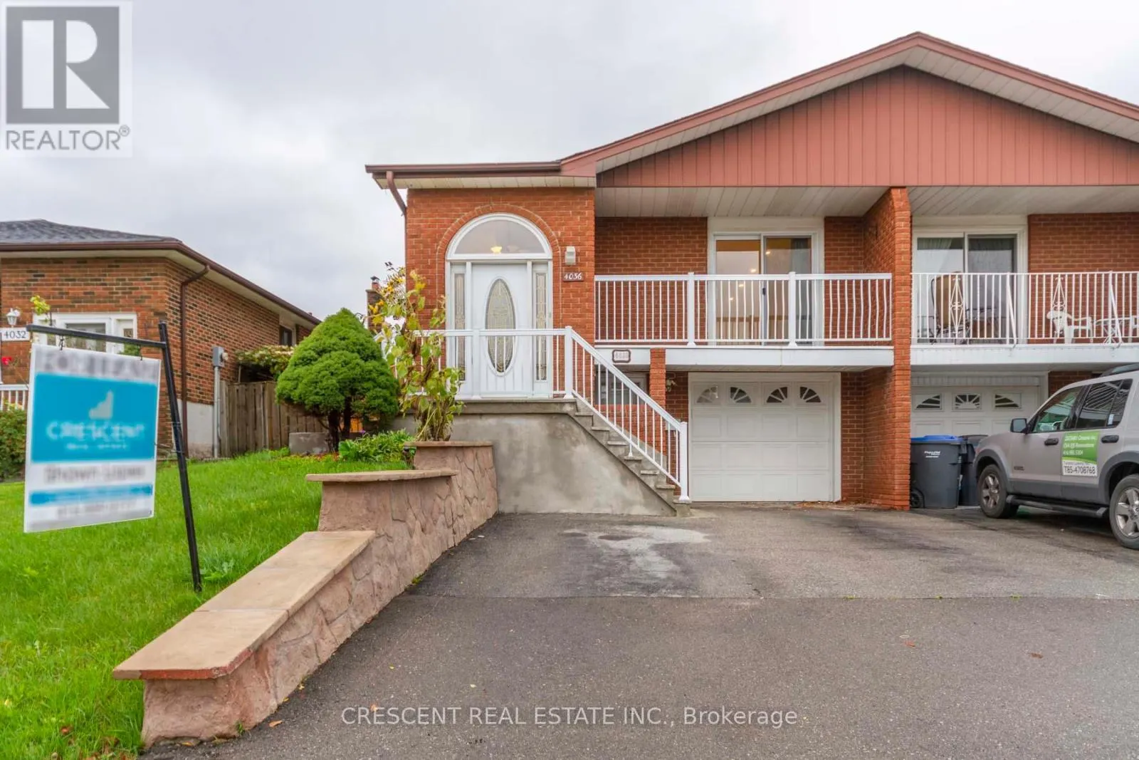UPPER - 4036 DUNMOW CRESCENT