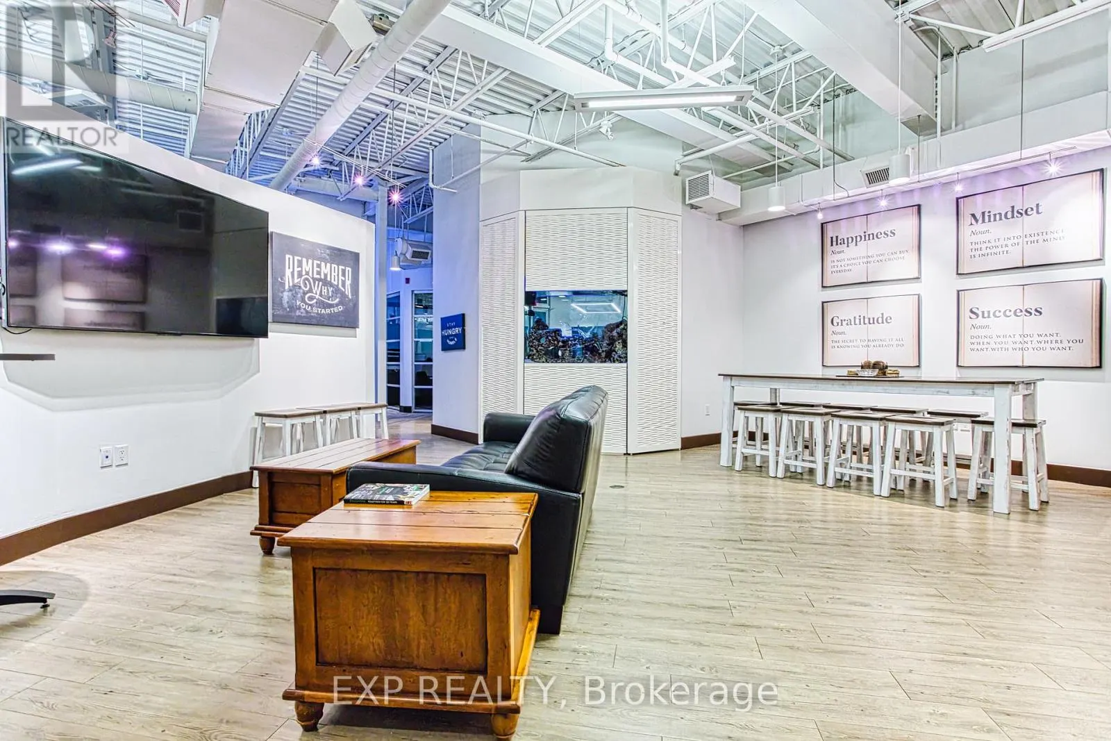 105 - 980 FRASER DRIVE