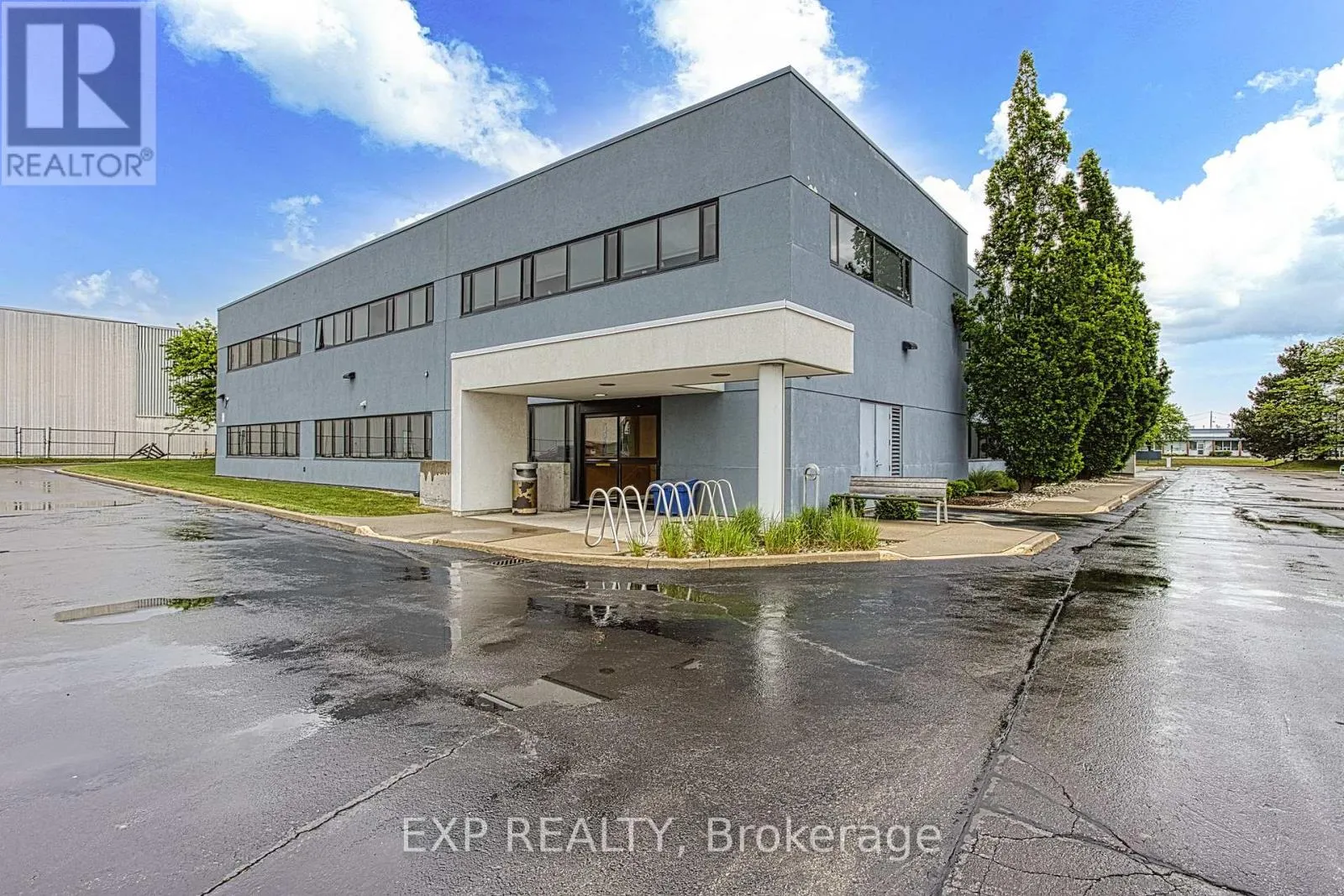 105 - 980 FRASER DRIVE