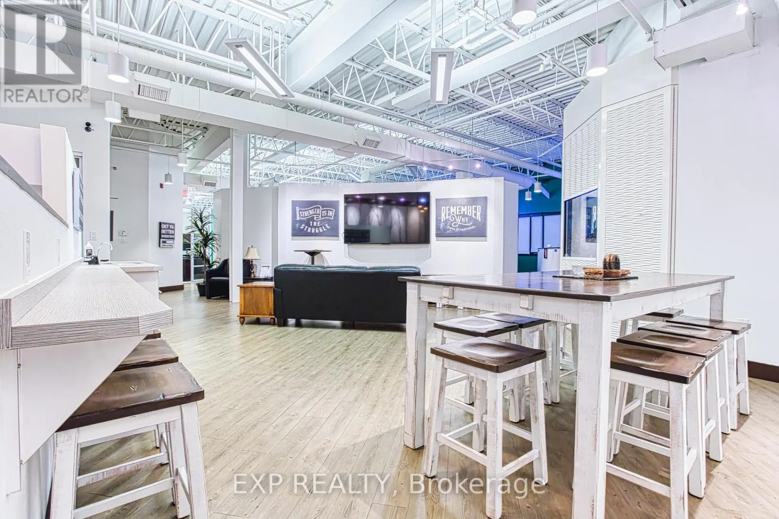 105 - 980 FRASER DRIVE