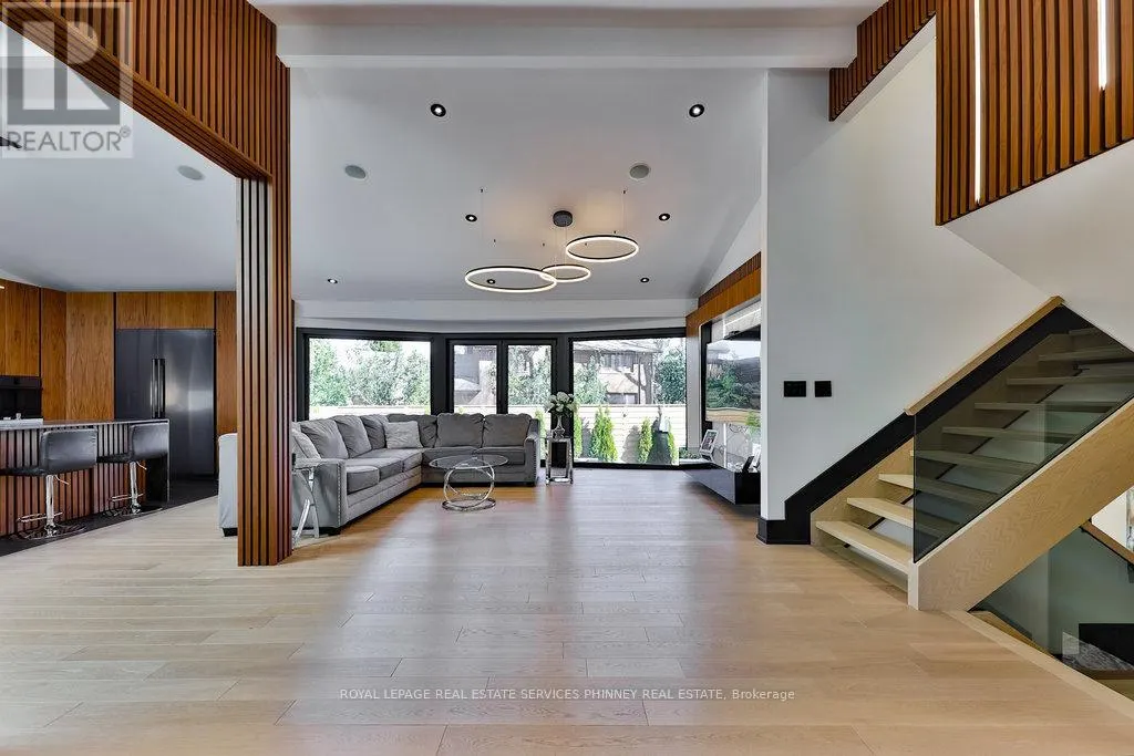 621 SIR RICHARD'S ROAD