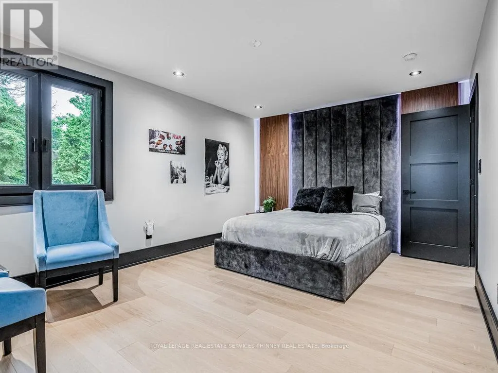 621 SIR RICHARD'S ROAD