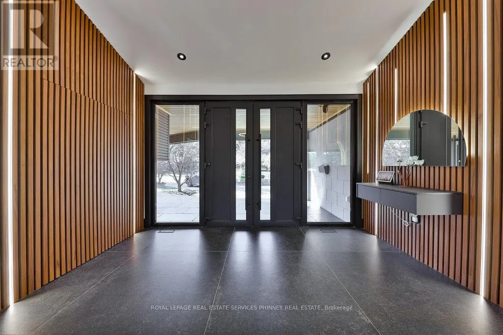 621 SIR RICHARD'S ROAD