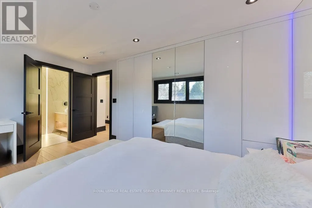 621 SIR RICHARD'S ROAD