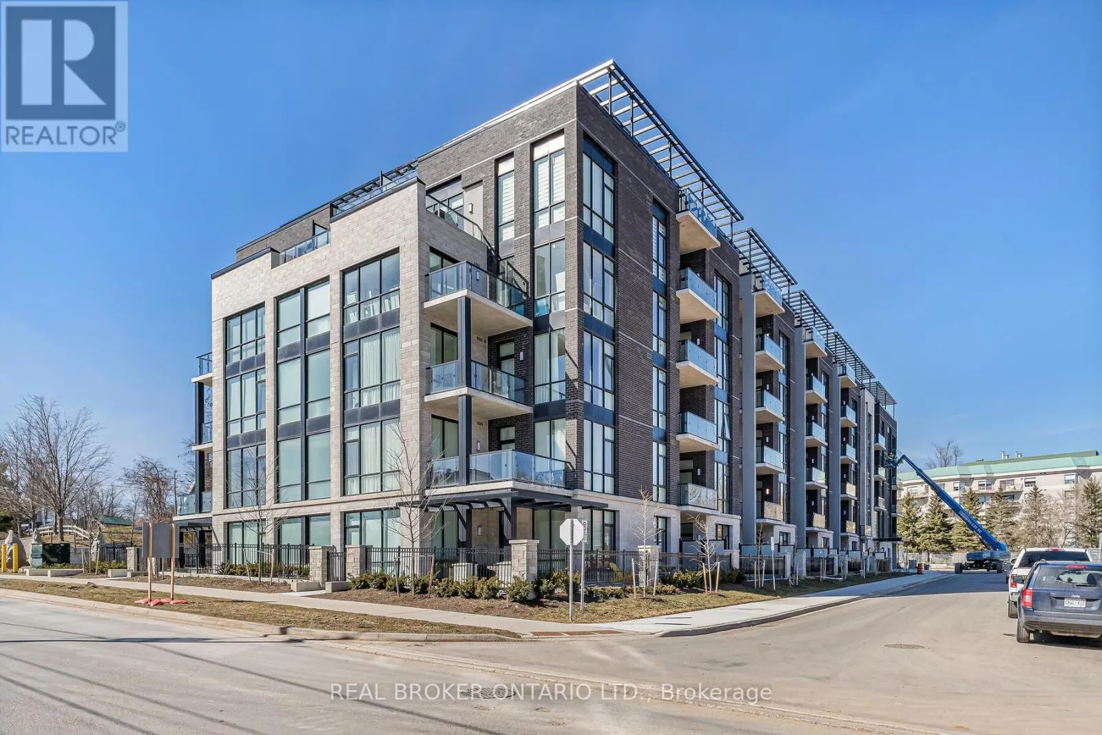 209 - 42 MILL STREET