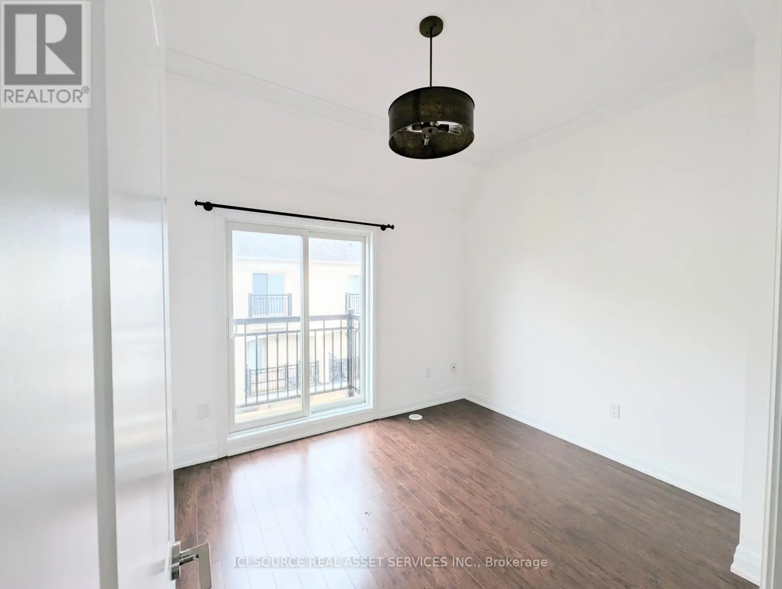 16 - 3077 CAWTHRA ROAD