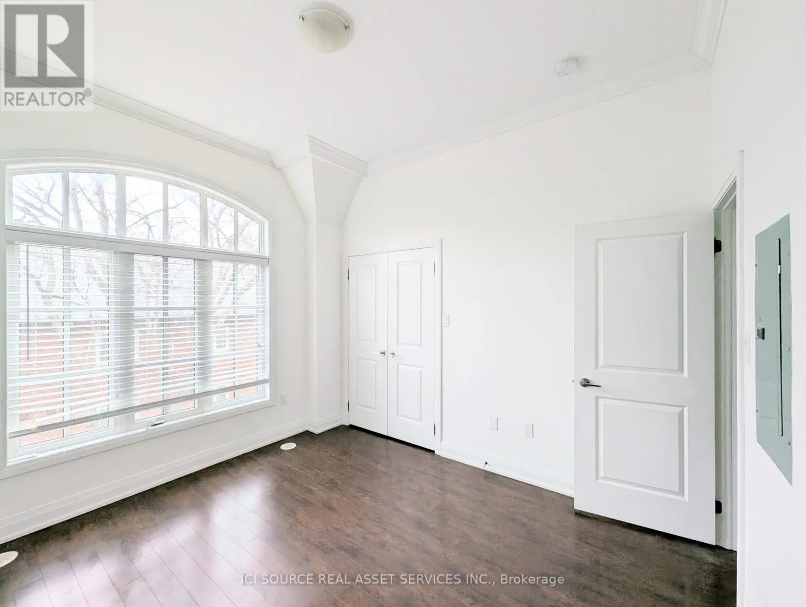 16 - 3077 CAWTHRA ROAD