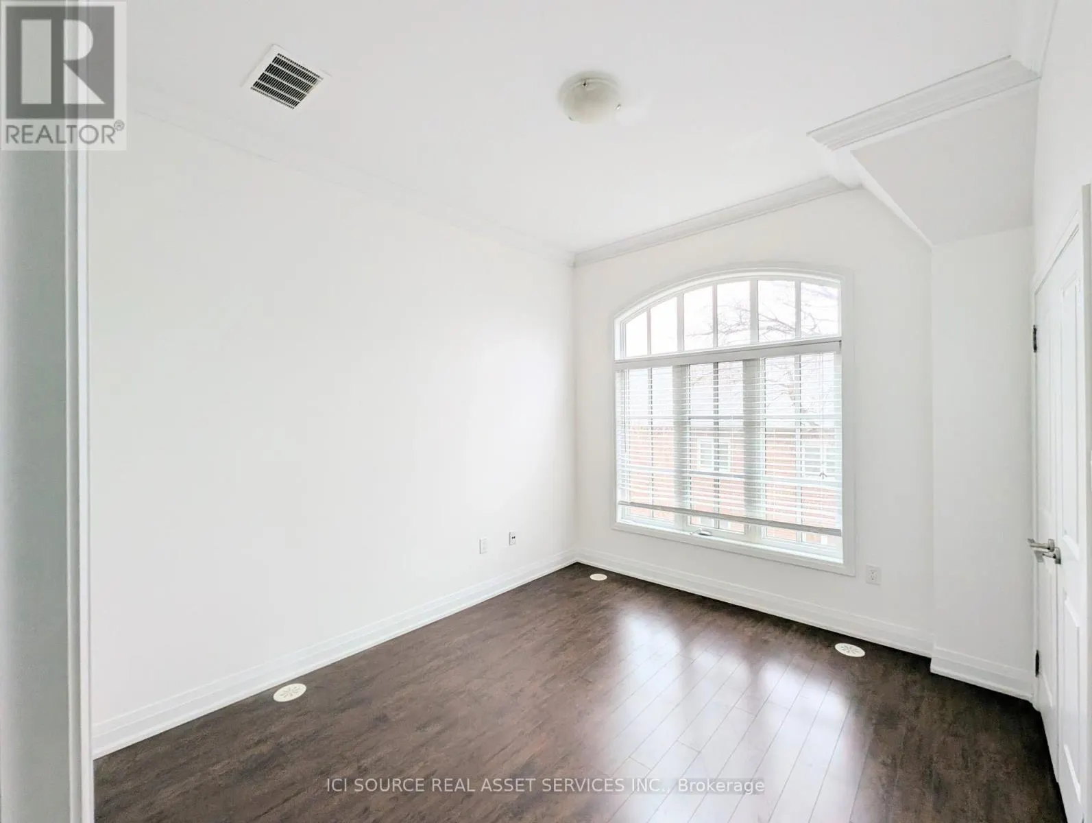 16 - 3077 CAWTHRA ROAD