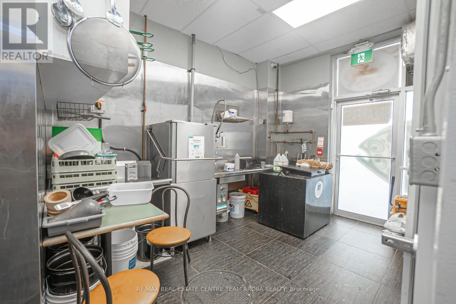 3600 DUNDAS STREET