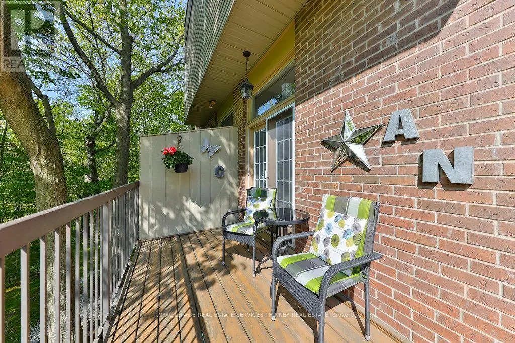 27 - 1250 MARLBOROUGH COURT