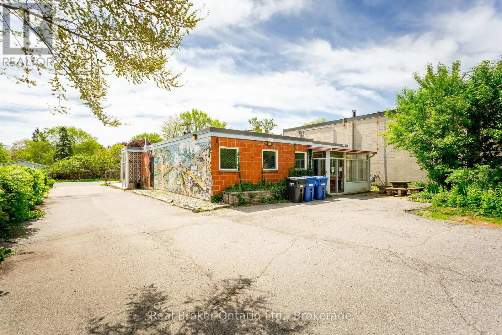 475 ENFIELD ROAD