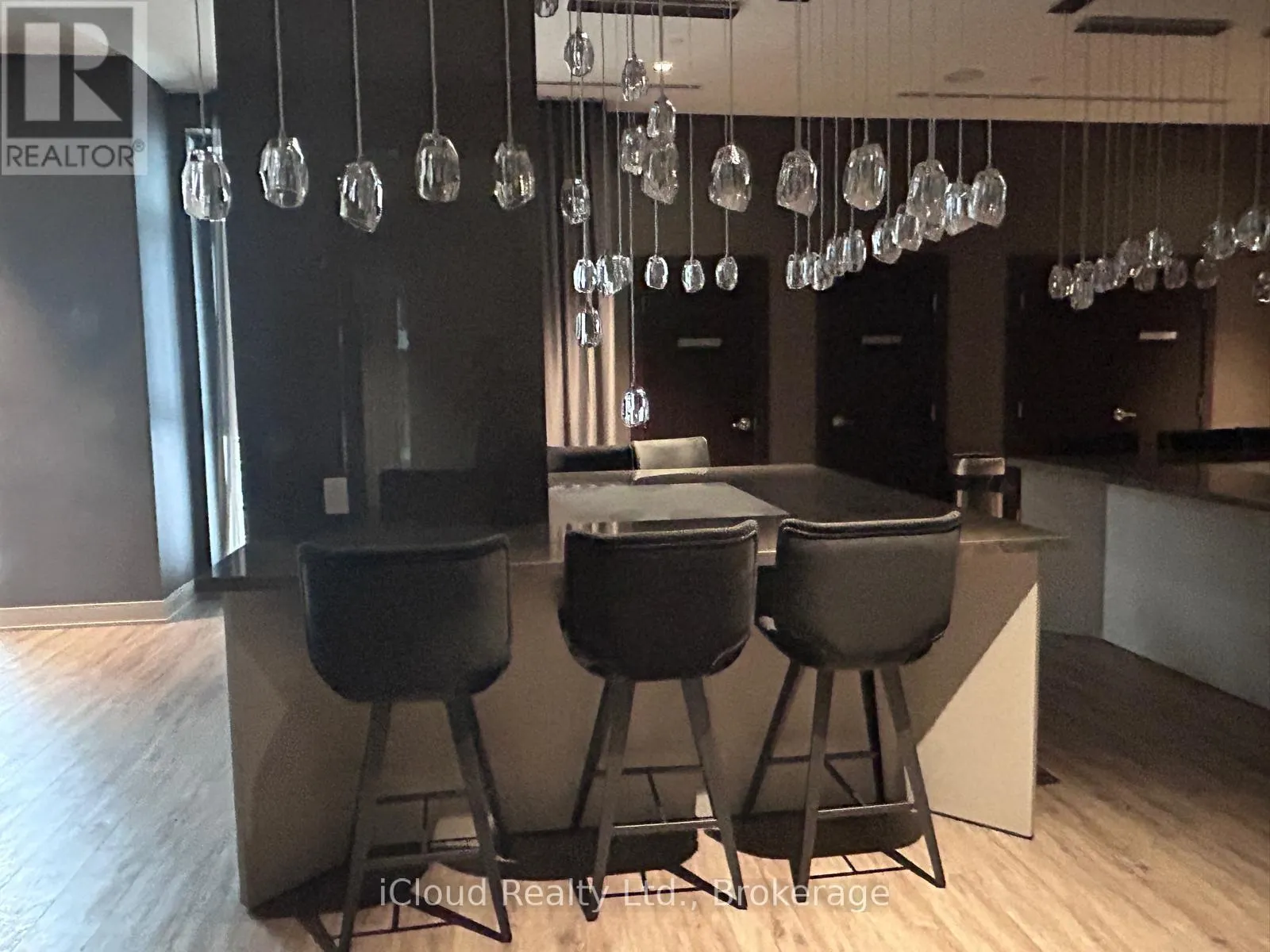 113 - 8 NAHANI WAY