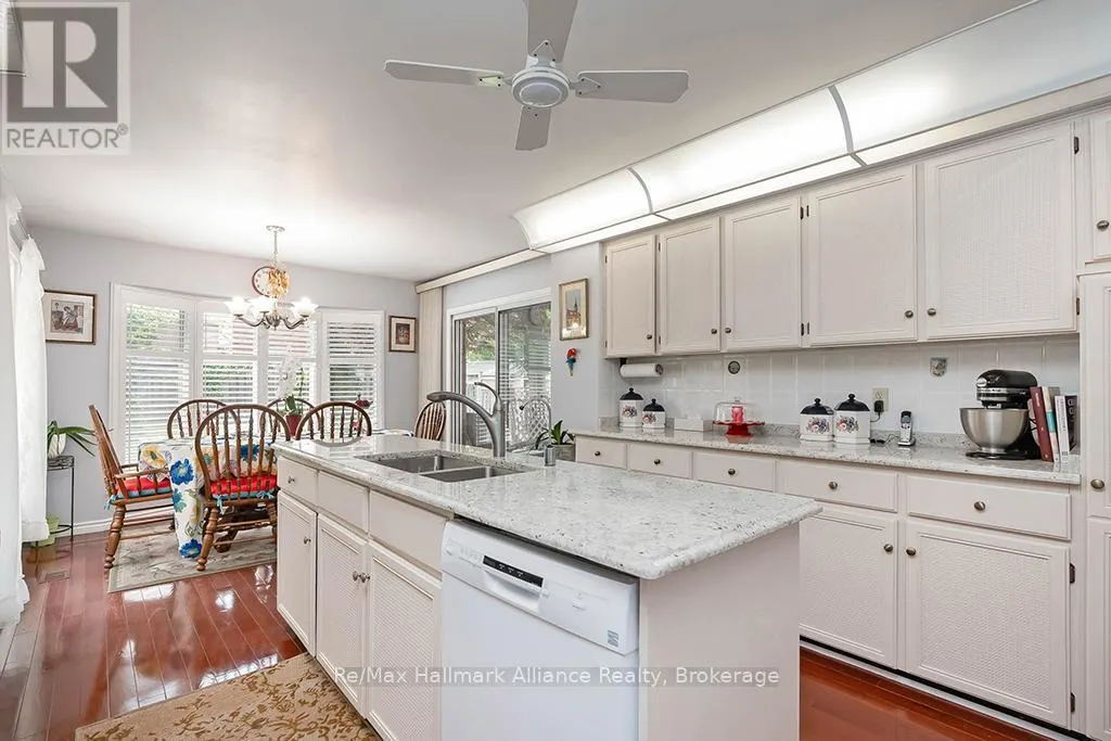 1151 MANOR ROAD