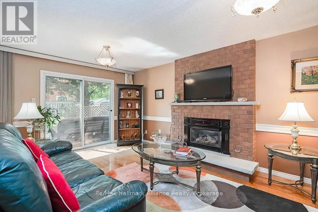 1151 MANOR ROAD