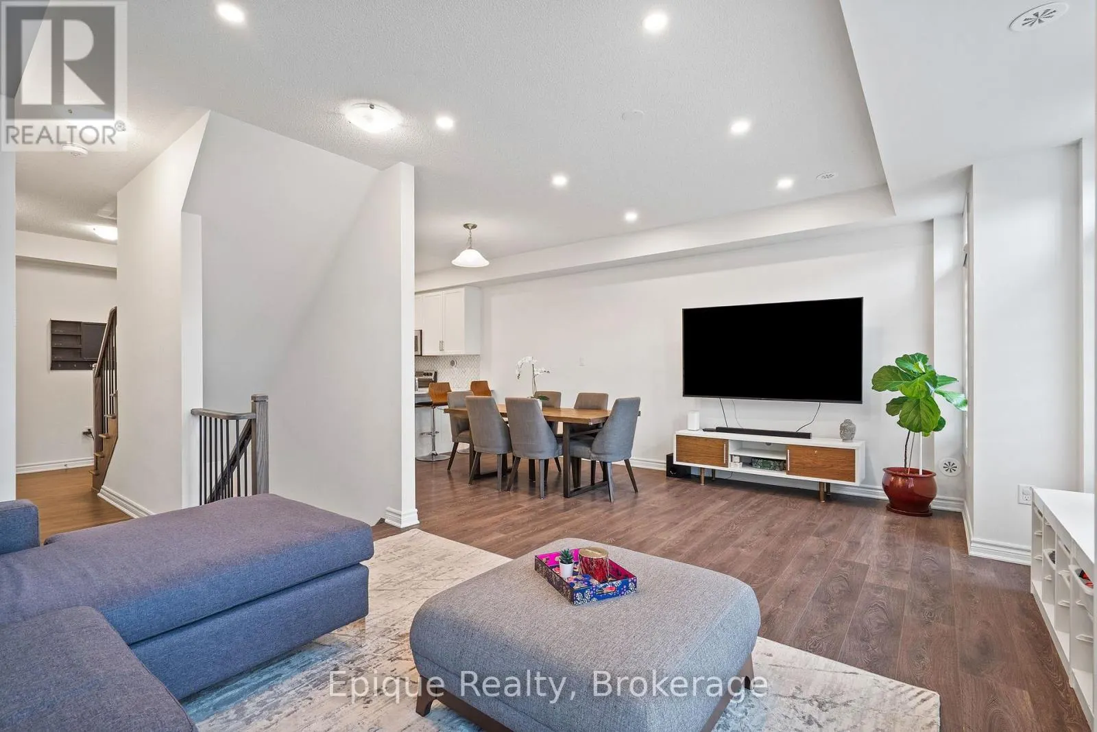 1158 RESTIVO LANE