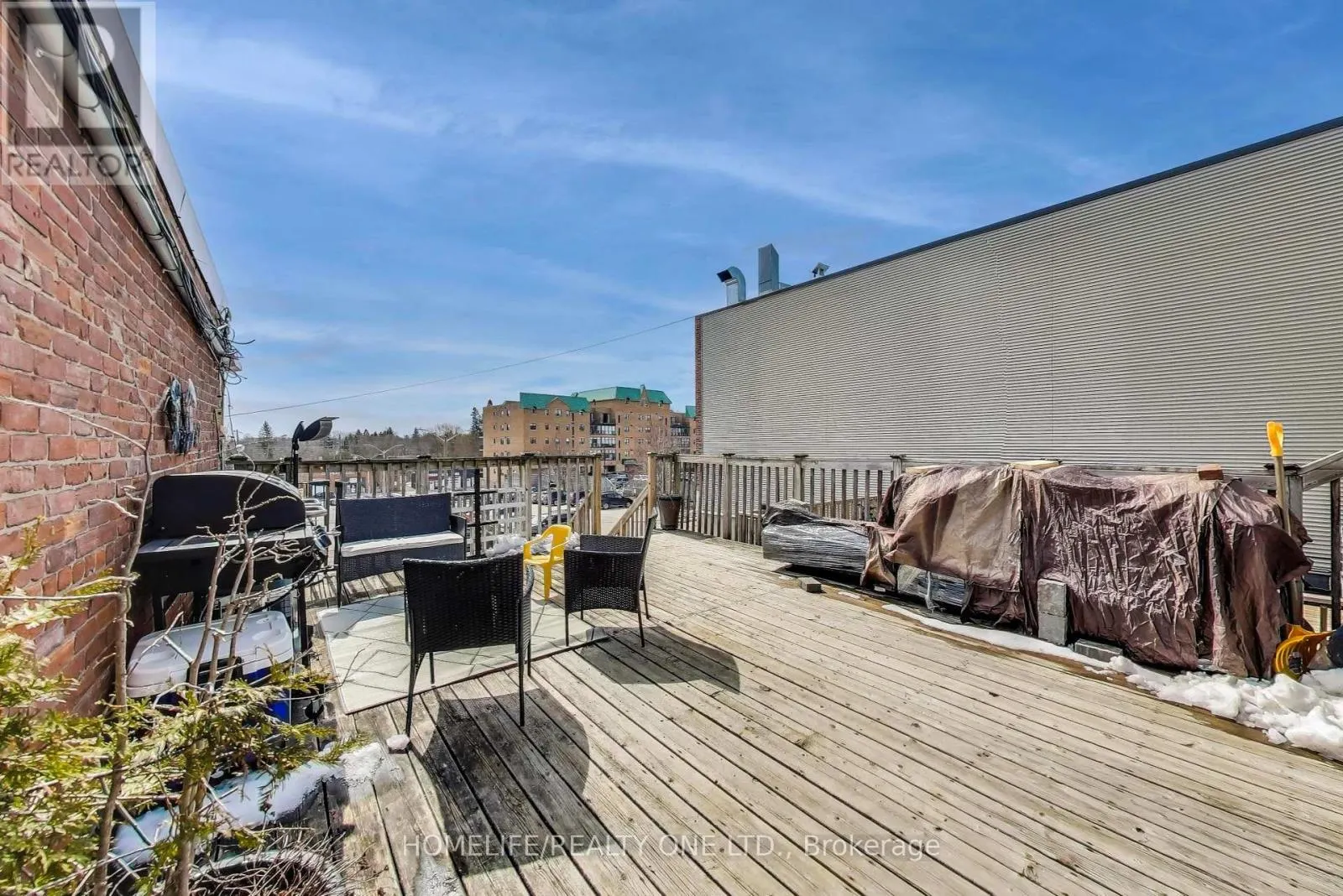 3 - 166 BROADWAY