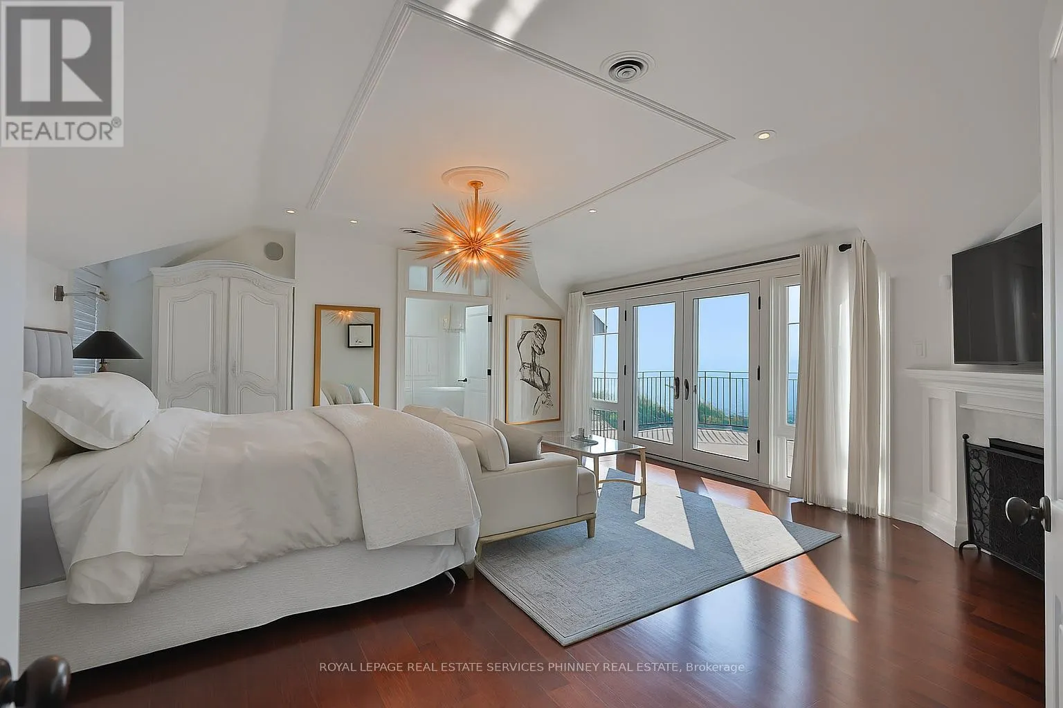 8 CHARTWELL ROAD