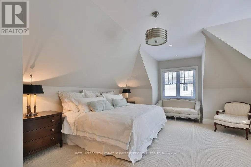 8 CHARTWELL ROAD