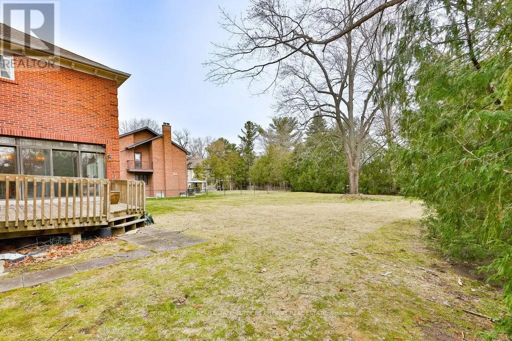 2390 MISSISSAUGA ROAD