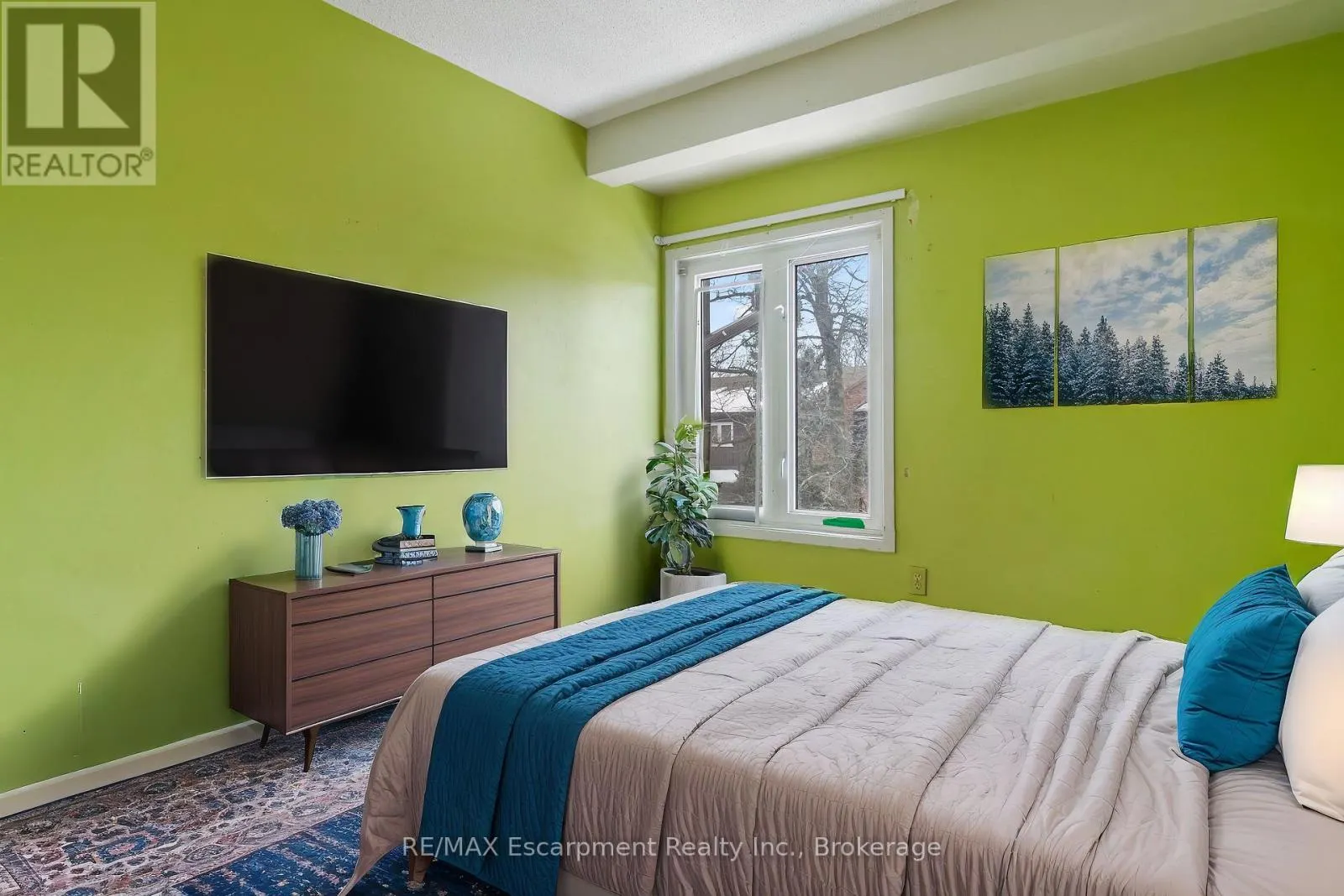 25 - 750 BURNHAMTHORPE ROAD E, #25
