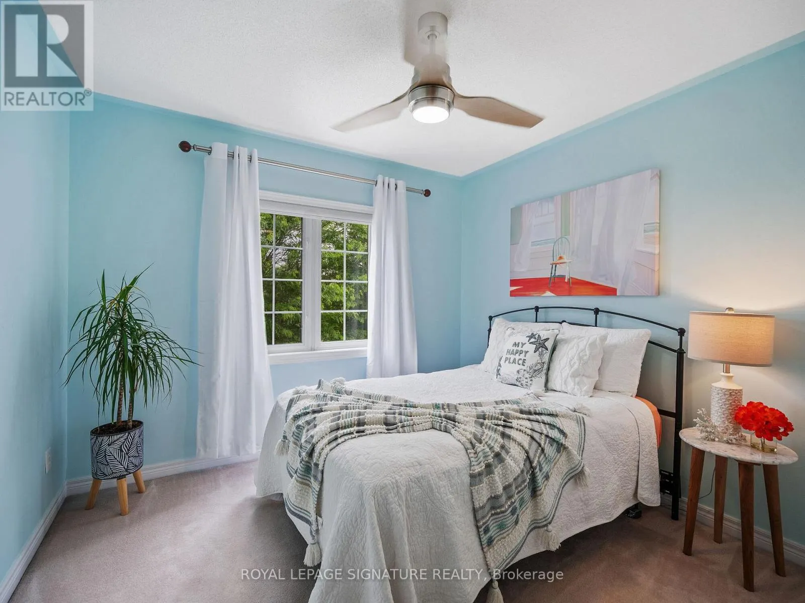 10 FOREST RIDGE CRESCENT