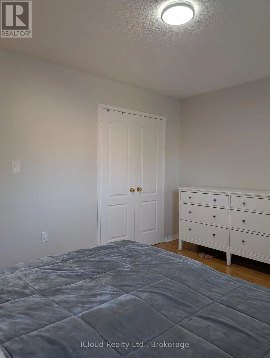 10 POLAR BEAR PLACE E