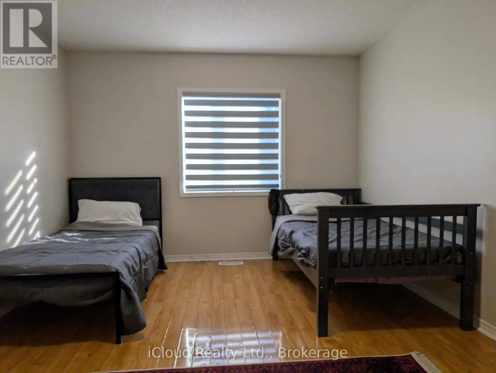 10 POLAR BEAR PLACE E