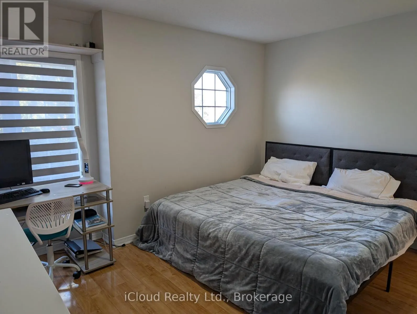 10 POLAR BEAR PLACE E