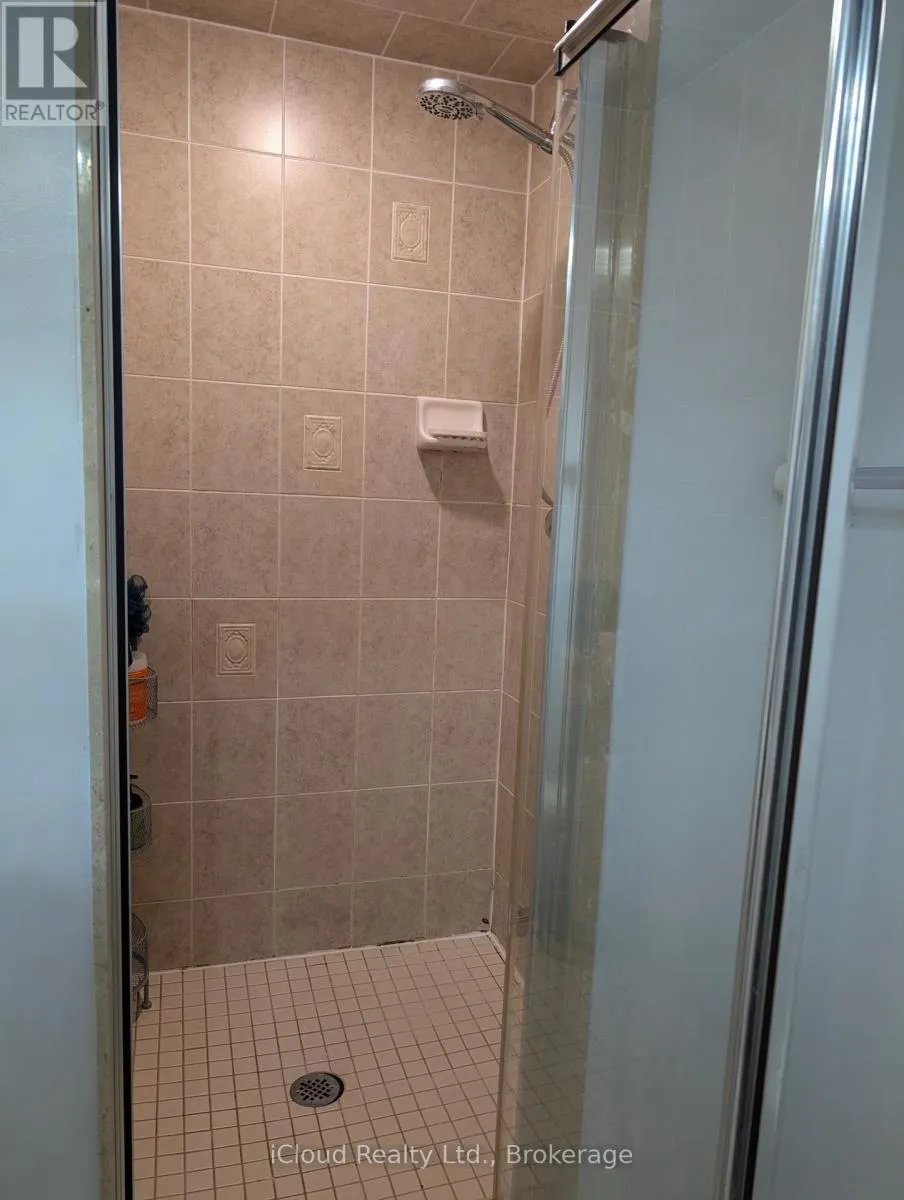 10 POLAR BEAR PLACE E