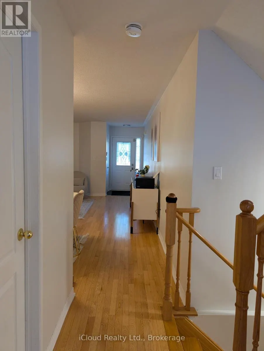 10 POLAR BEAR PLACE E