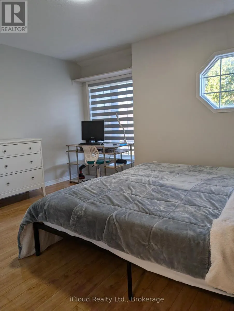 10 POLAR BEAR PLACE E