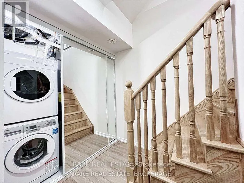 38 - 26 FIELDWAY ROAD N