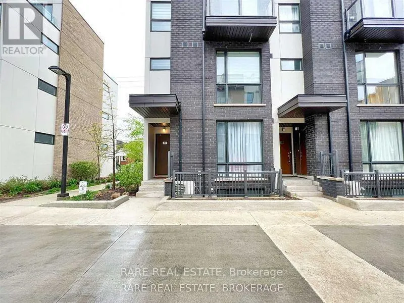 38 - 26 FIELDWAY ROAD N